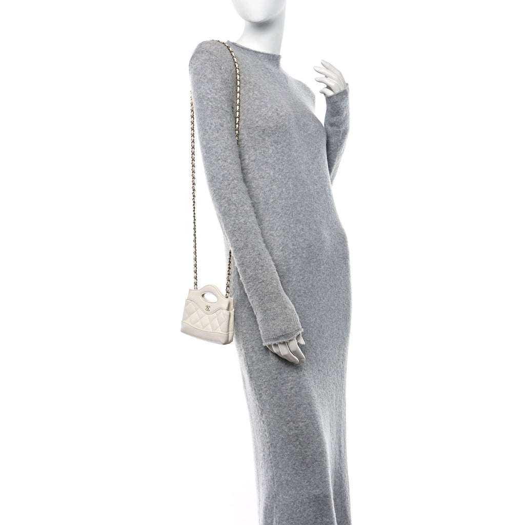 Shiny Lambskin Quilted Micro 31 Clutch With Chain White