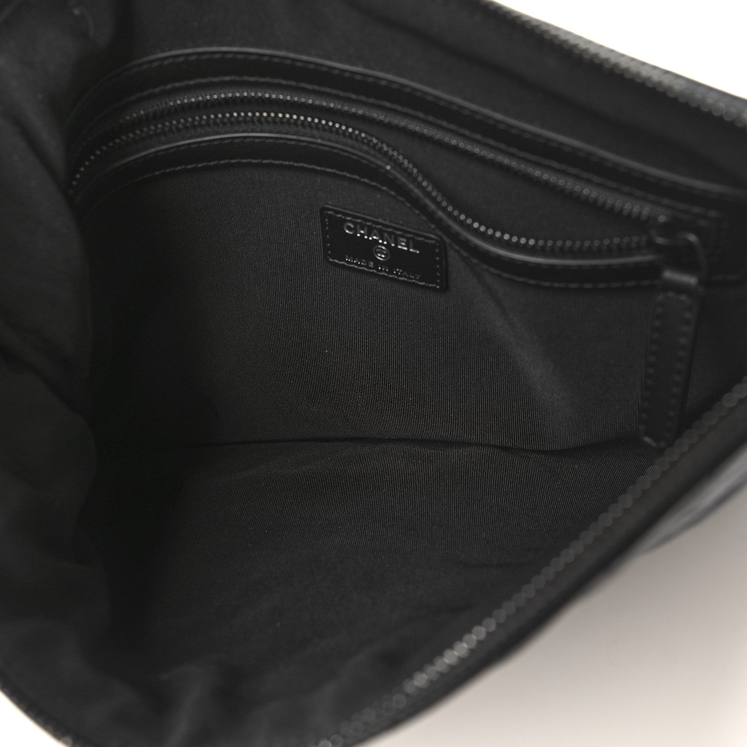 Aged Calfskin Chevron Quilted Reissue 2.55 Medium Cosmetic Case So Black