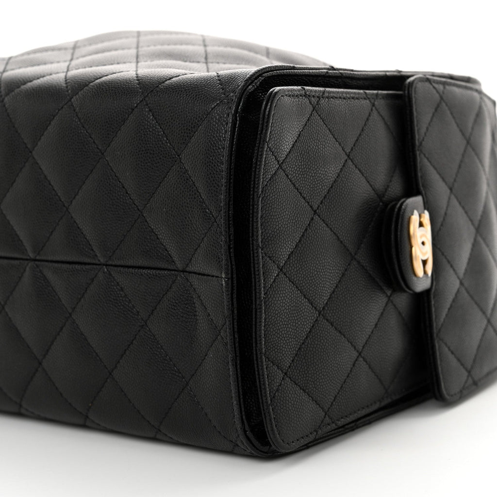Caviar Quilted Medium Chanel 25 Handbag Black