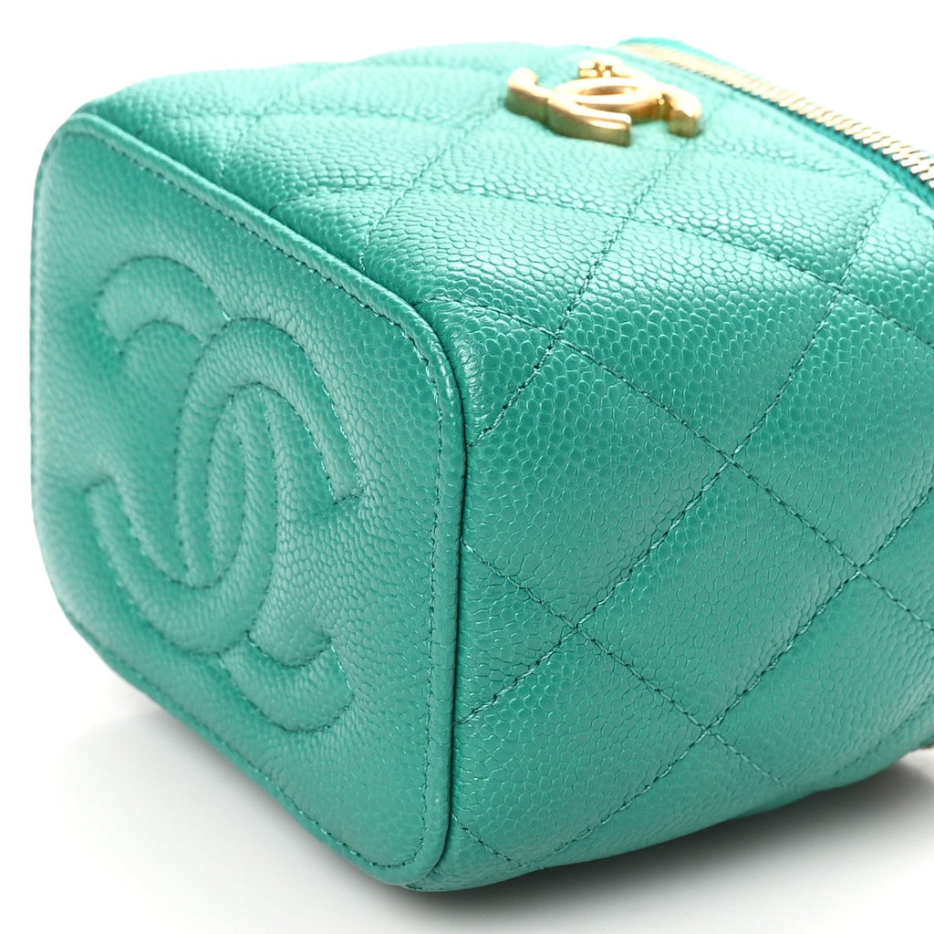 Caviar Quilted Sweetheart Mini Vanity Case Green
