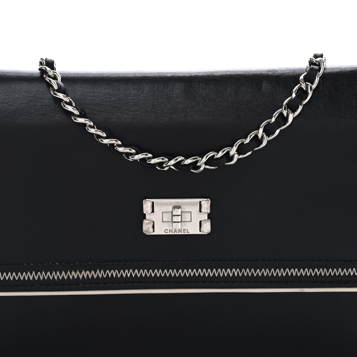 Lambskin Mademoiselle Wallet On Chain WOC Black