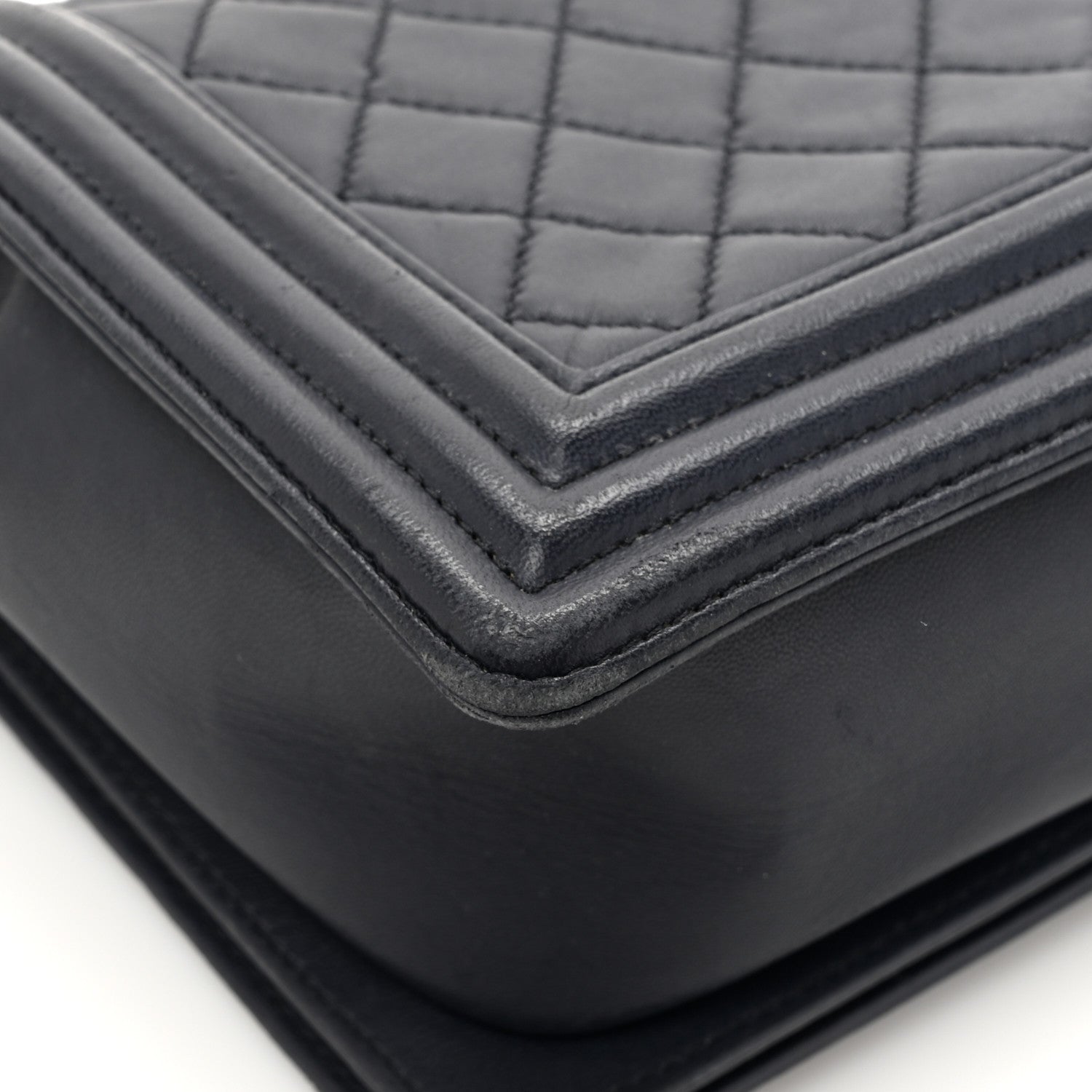 Lambskin Quilted Medium Boy Flap Dark Navy