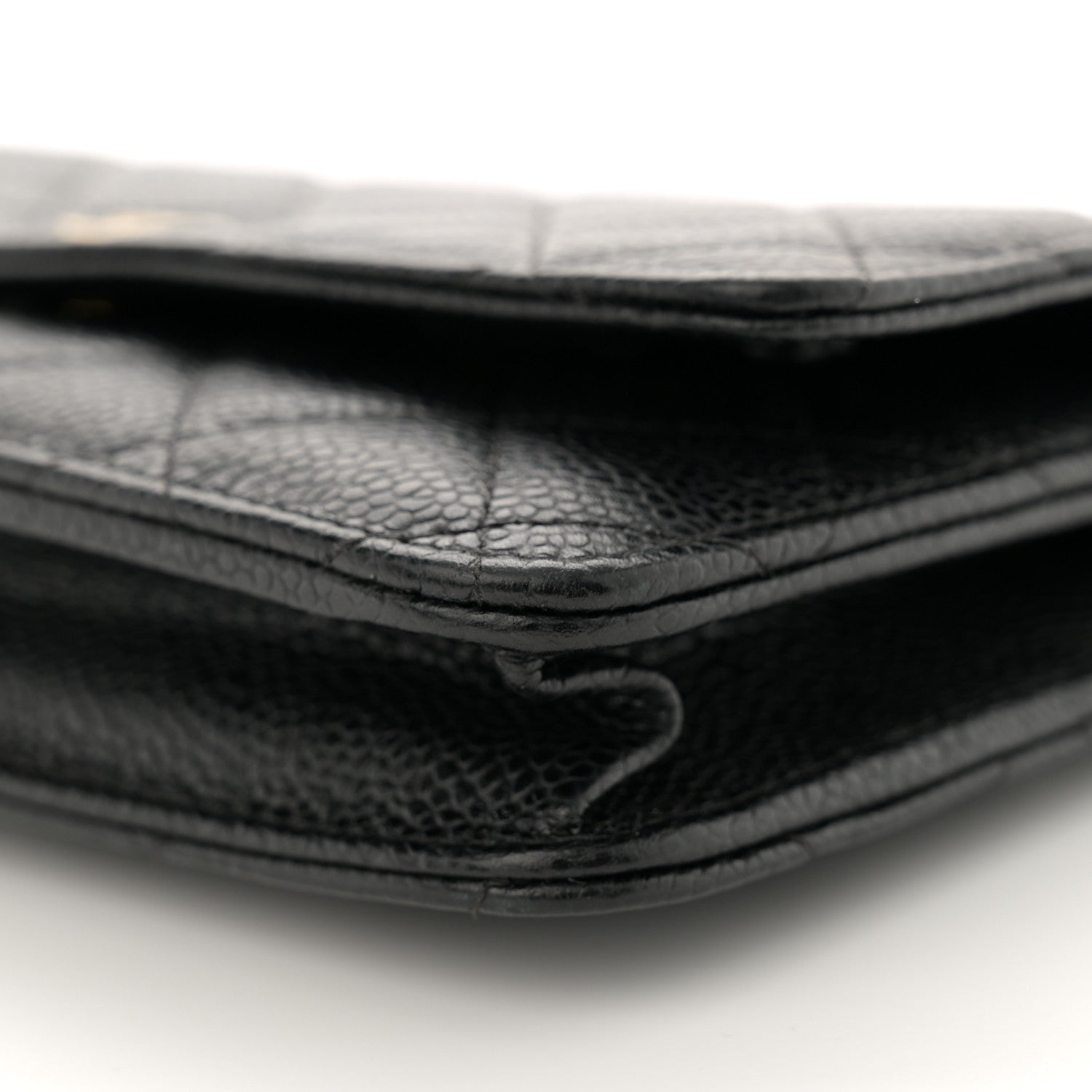 Caviar Quilted Wallet on Chain WOC Black