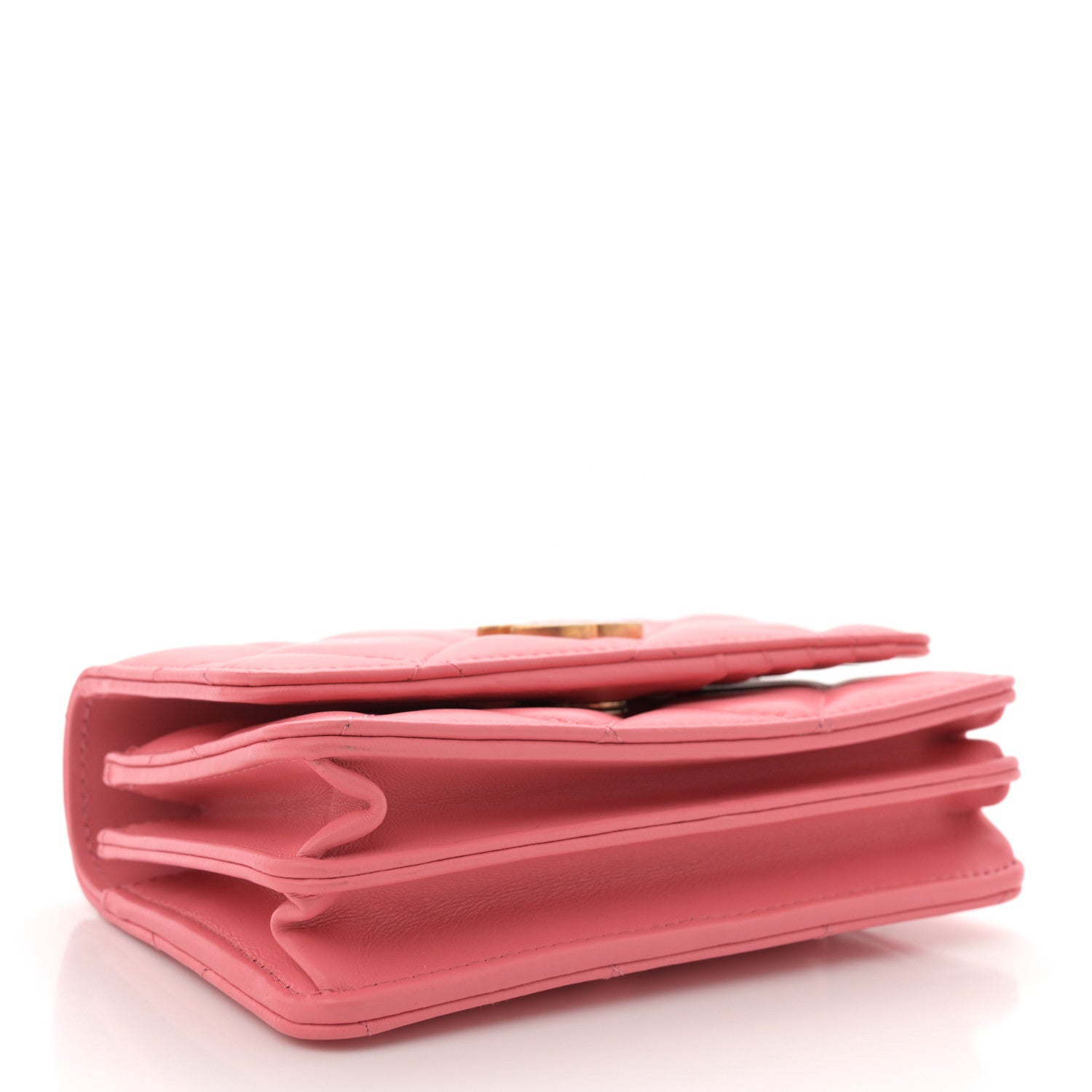 Lambskin Enamel Quilted Pending CC Clutch With Chain Pink