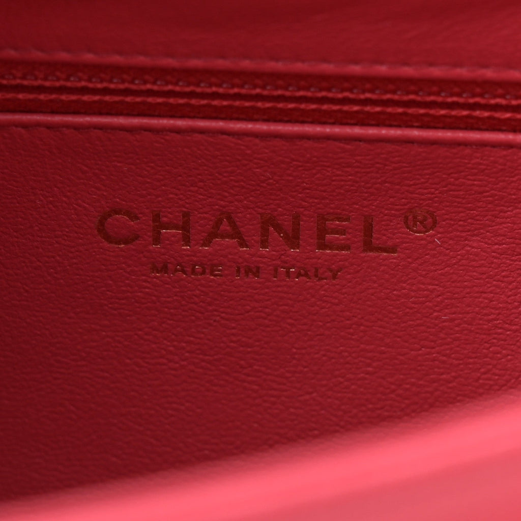 Caviar Quilted Medium Business Affinity Flap Red