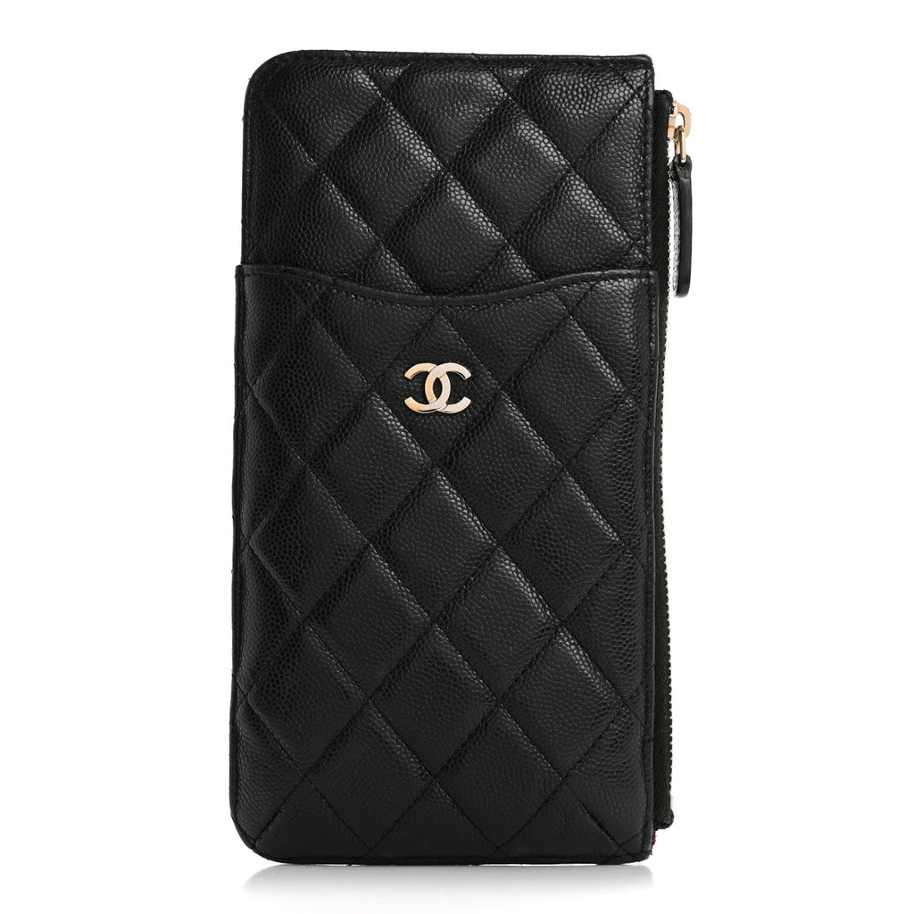 Iridescent Caviar Quilted Classic Flat Wallet Pouch Black