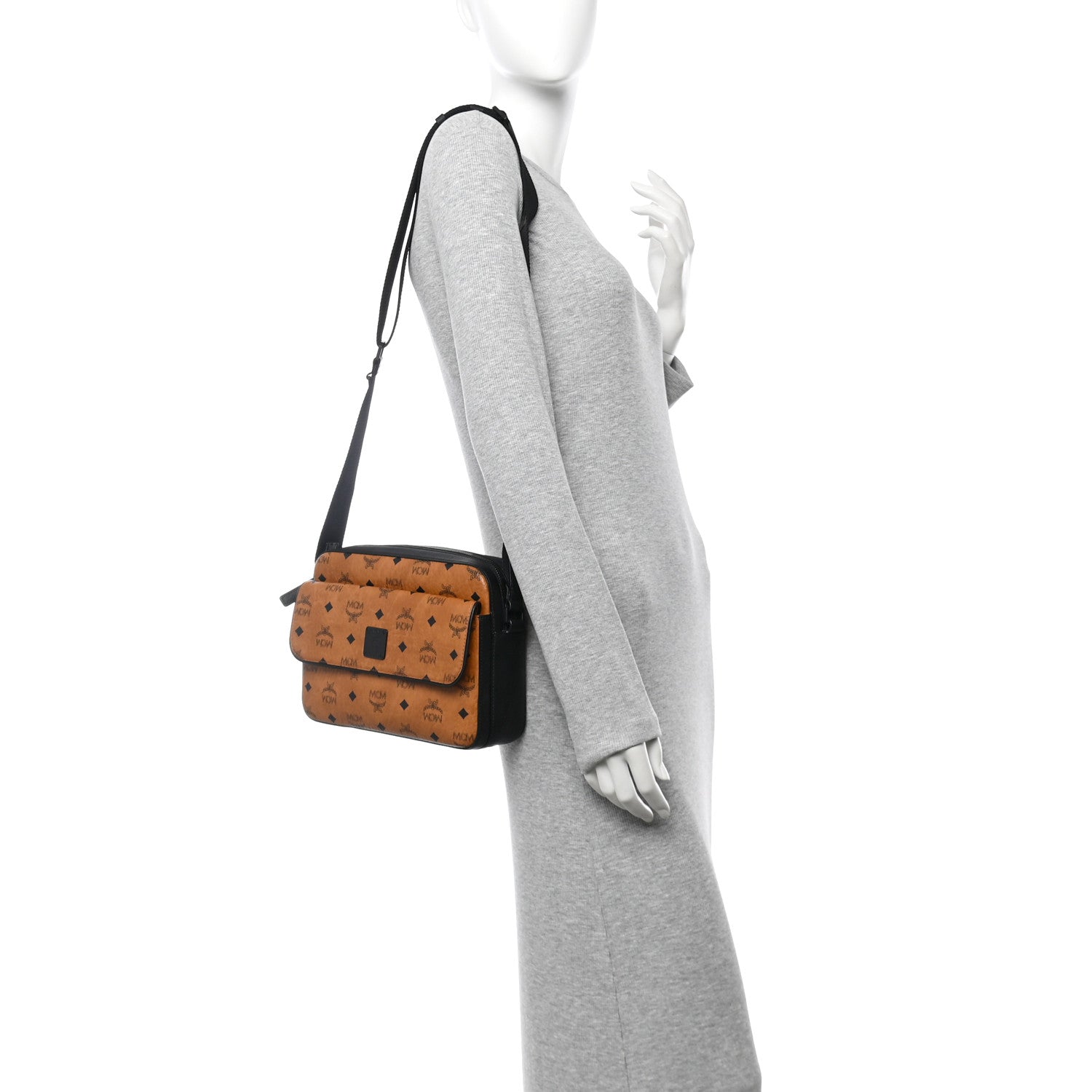 Visetos Monogram Medium Aren Crossbody Cognac