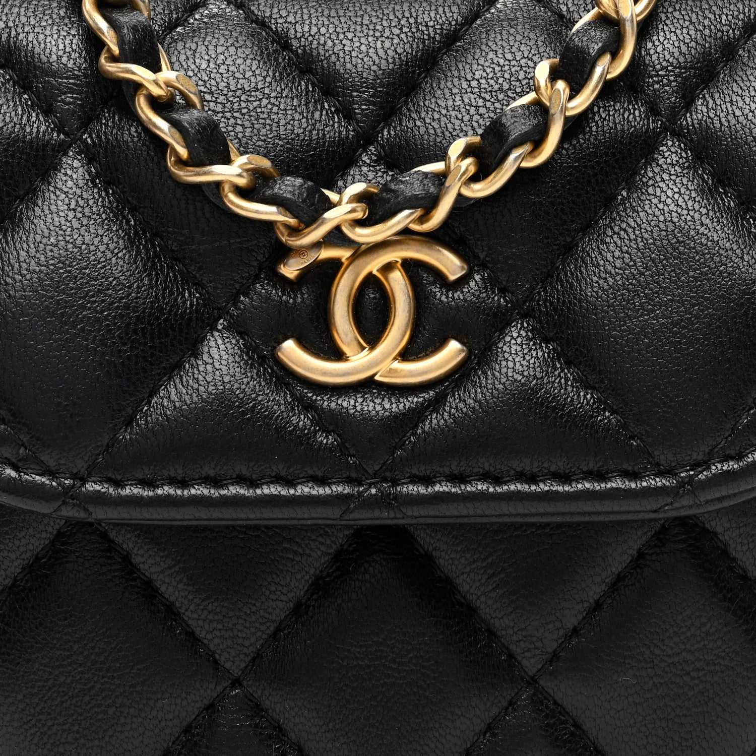 Lambskin Quilted Pearl Crush Waist Bag Black