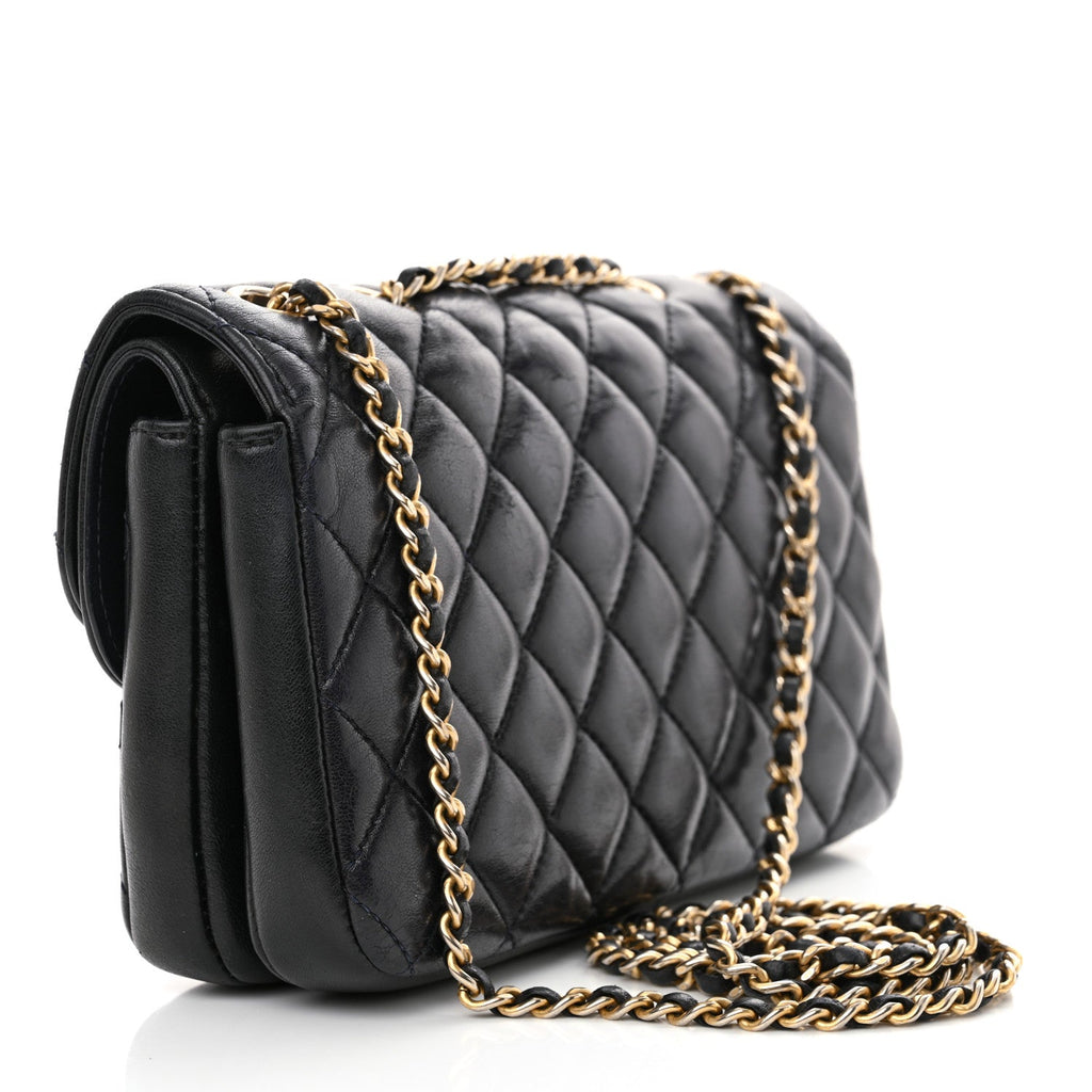 Lambskin Quilted Small CC Chic Flap Navy
