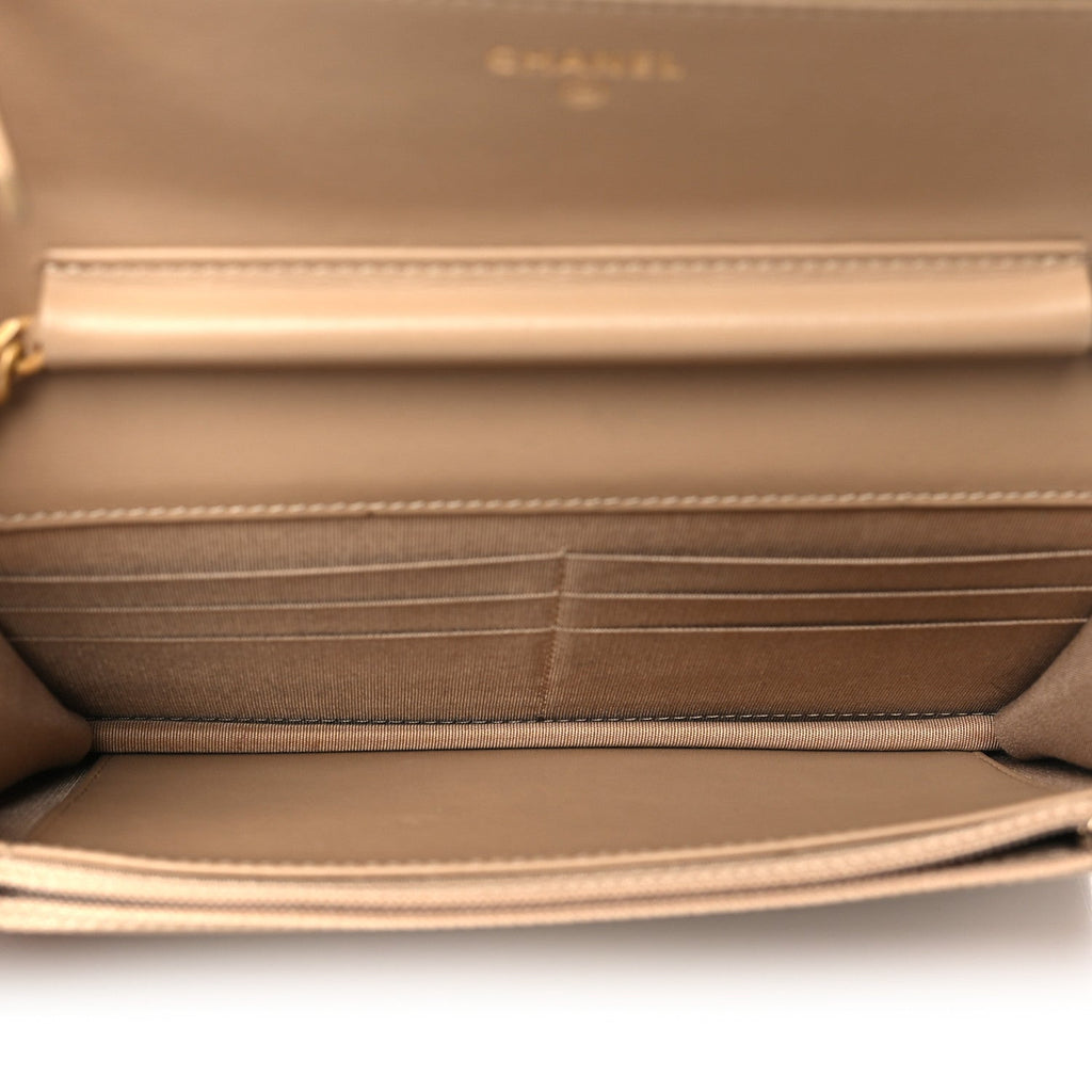 Caviar Quilted CC Filigree Wallet On Chain WOC Beige