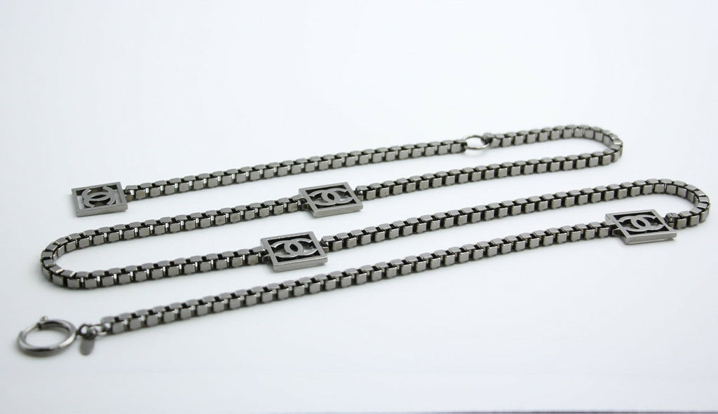 Chanel Vintage 06A Metal Four CC Silver Square Buckle Waist Chain 97CM