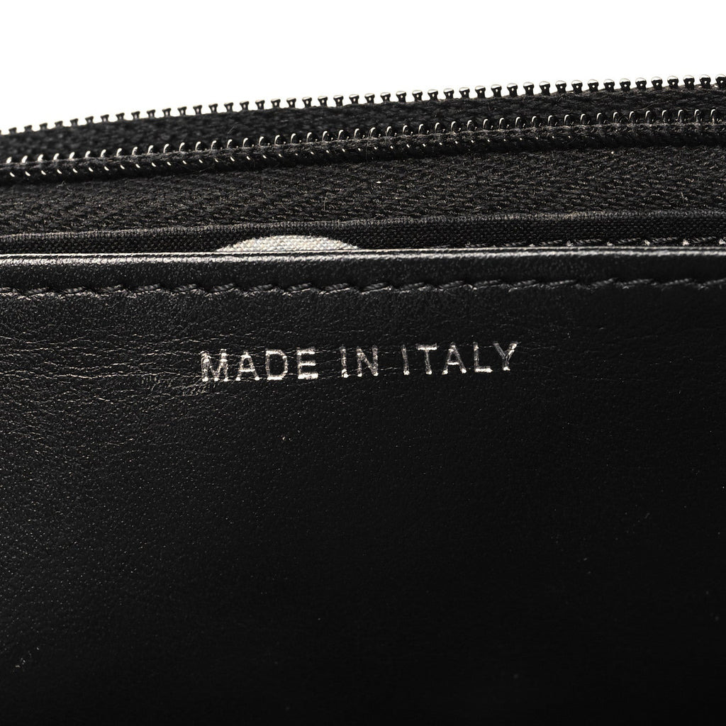 Caviar Quilted CC Logo Wallet on Chain WOC Black
