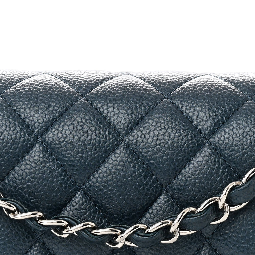 Pearly Caviar Quilted Medium Double Flap Blue