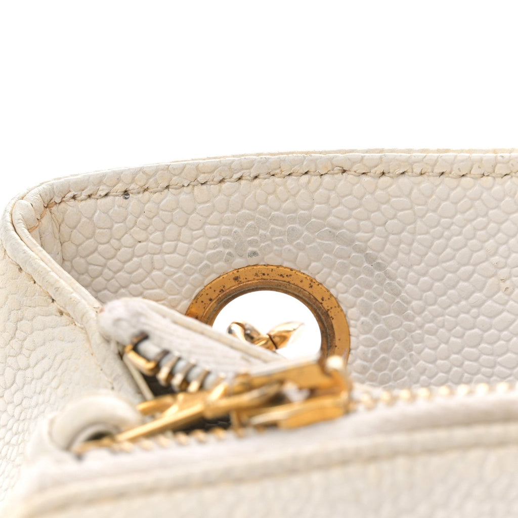 Caviar CC Shoulder Bag White