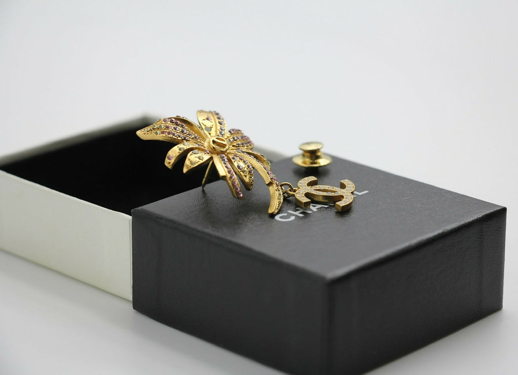 Chanel Vintage 02P Rhinestone Pink Silver Palm Tree Brooch