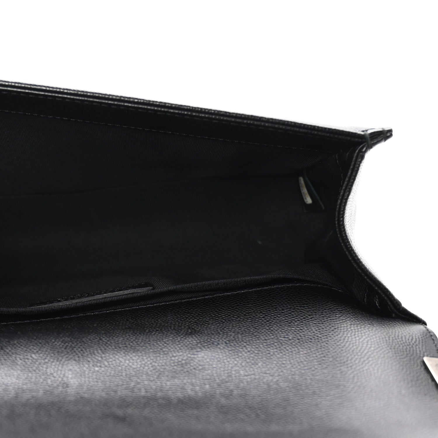 Caviar Quilted Medium Boy Flap Black