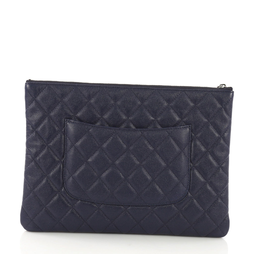 O Case Clutch Quilted Caviar Medium