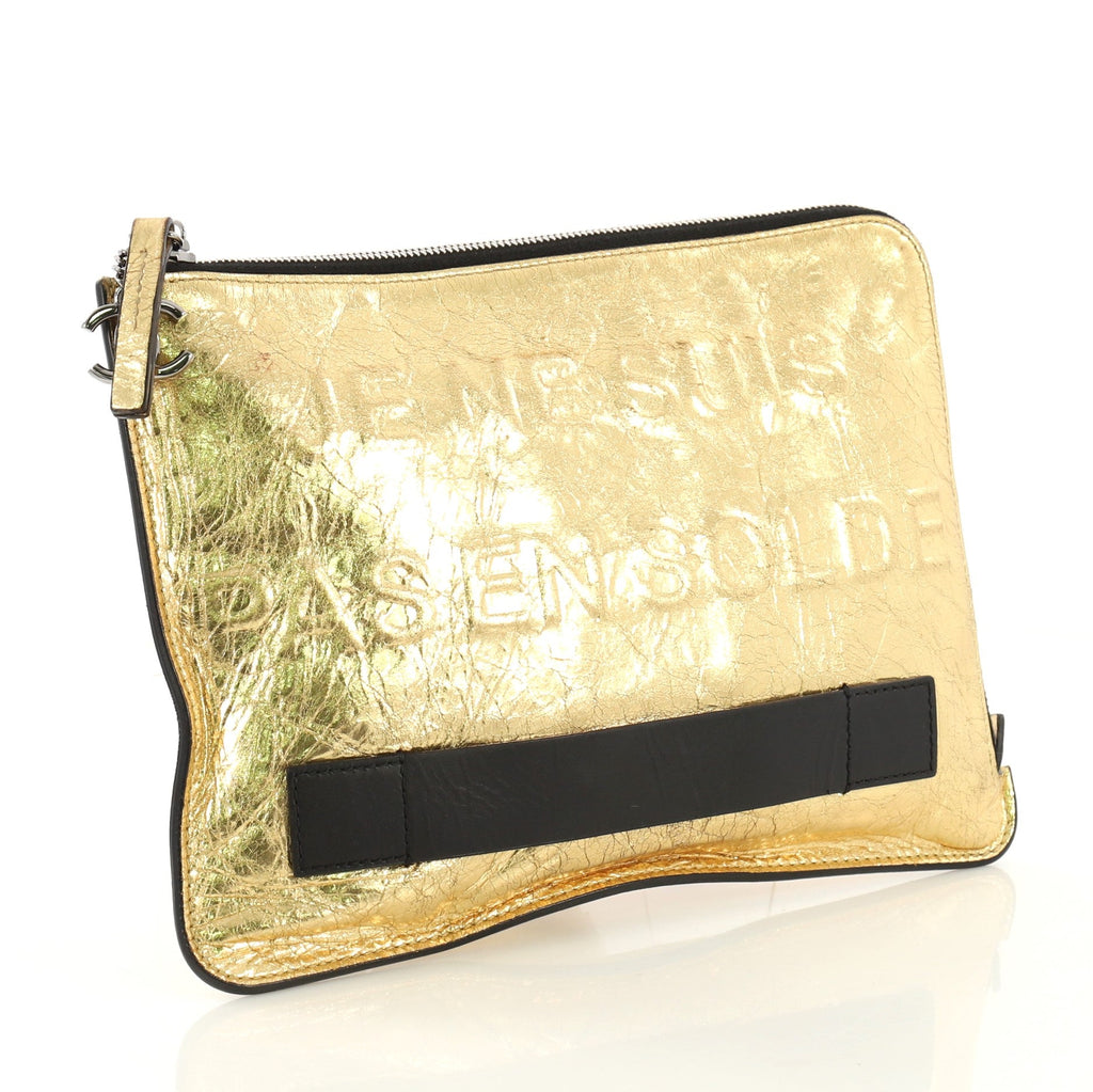 Feminine Pouch Crinkled Leather Medium