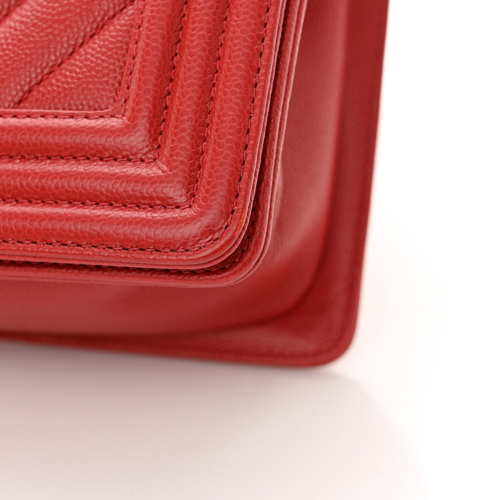 Caviar Chevron Quilted Medium Boy Flap Red