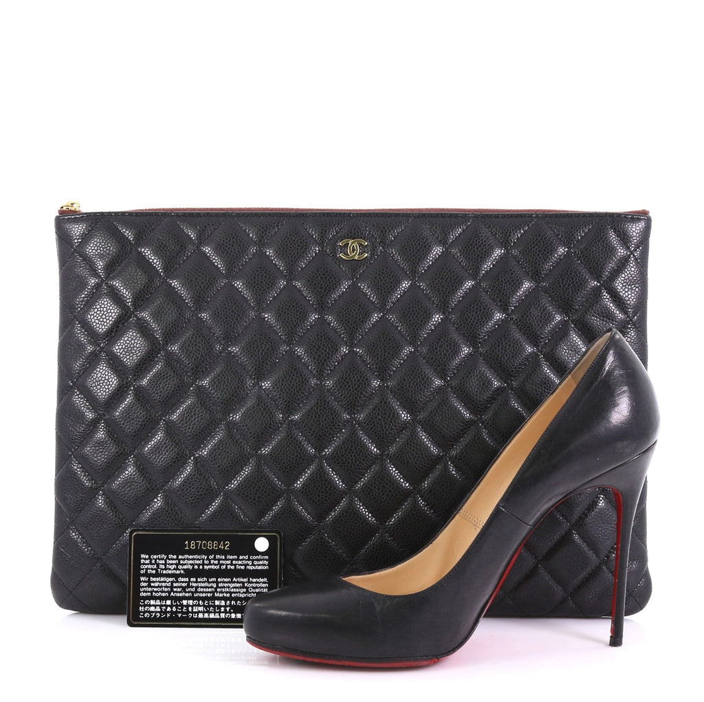 O Case Clutch Quilted Caviar Large