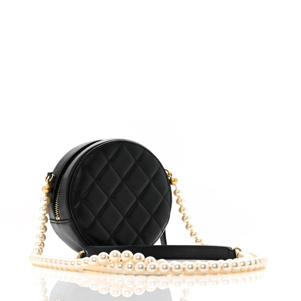 Lambskin Quilted Pearl Chain Round Clutch With Chain Black