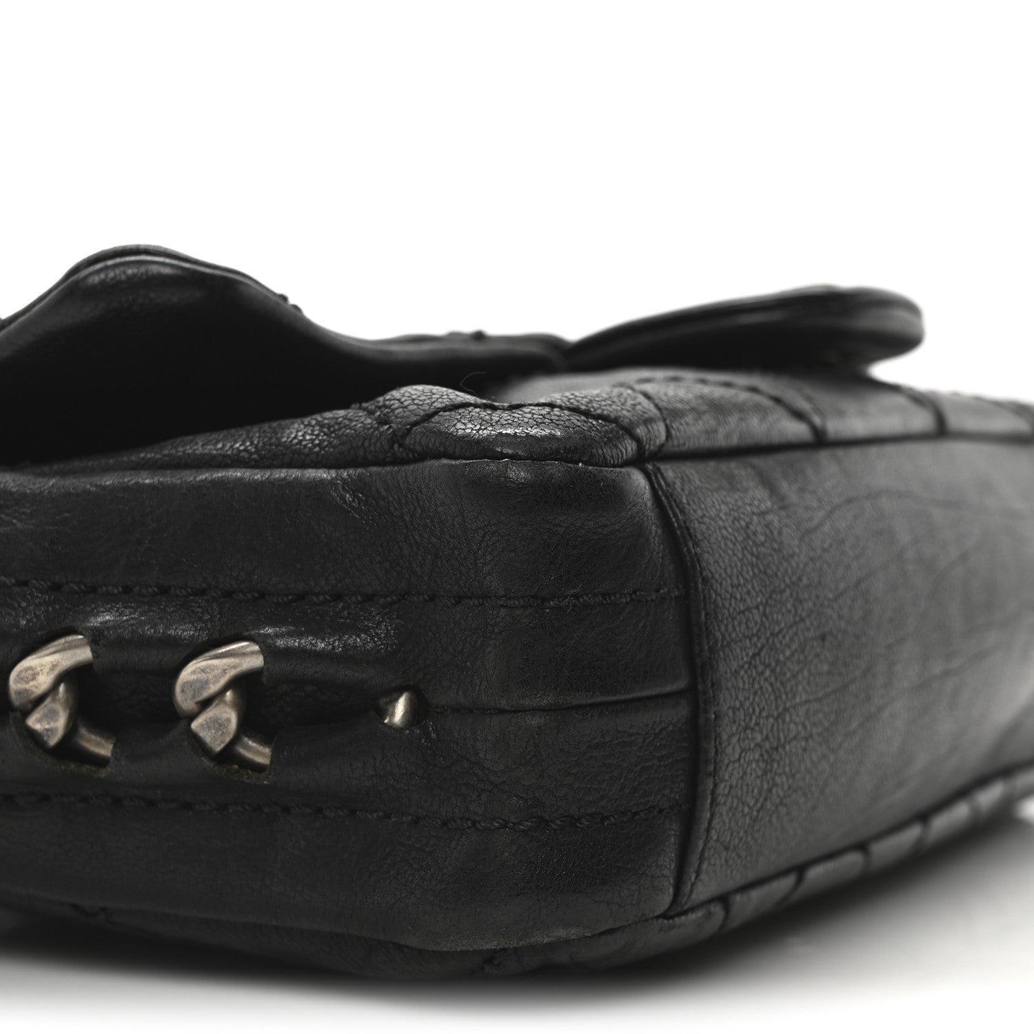 Calfskin Quilted Medium Modern Chain Flap Black
