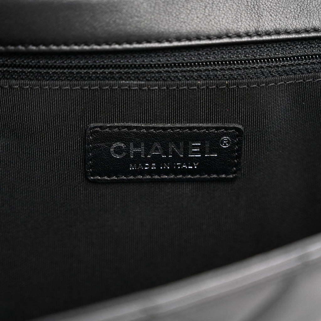 Lambskin Quilted Jumbo Cuba Color Flap Black