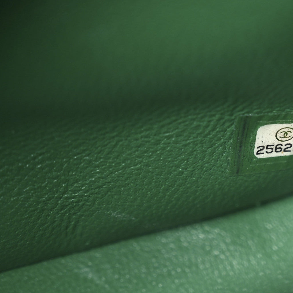 Metallic Caviar Quilted Jumbo Double Flap Green
