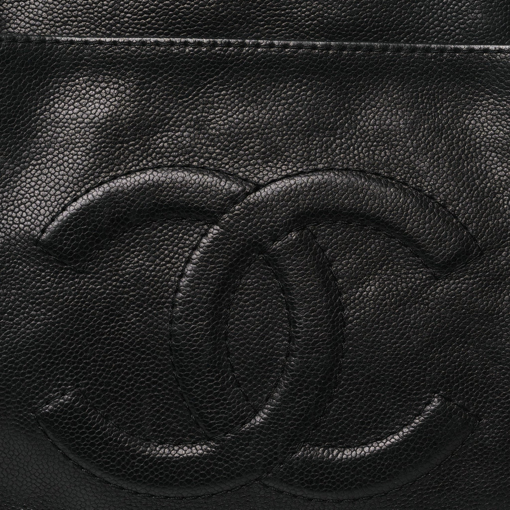 Caviar Large CC Tuck Tote Black