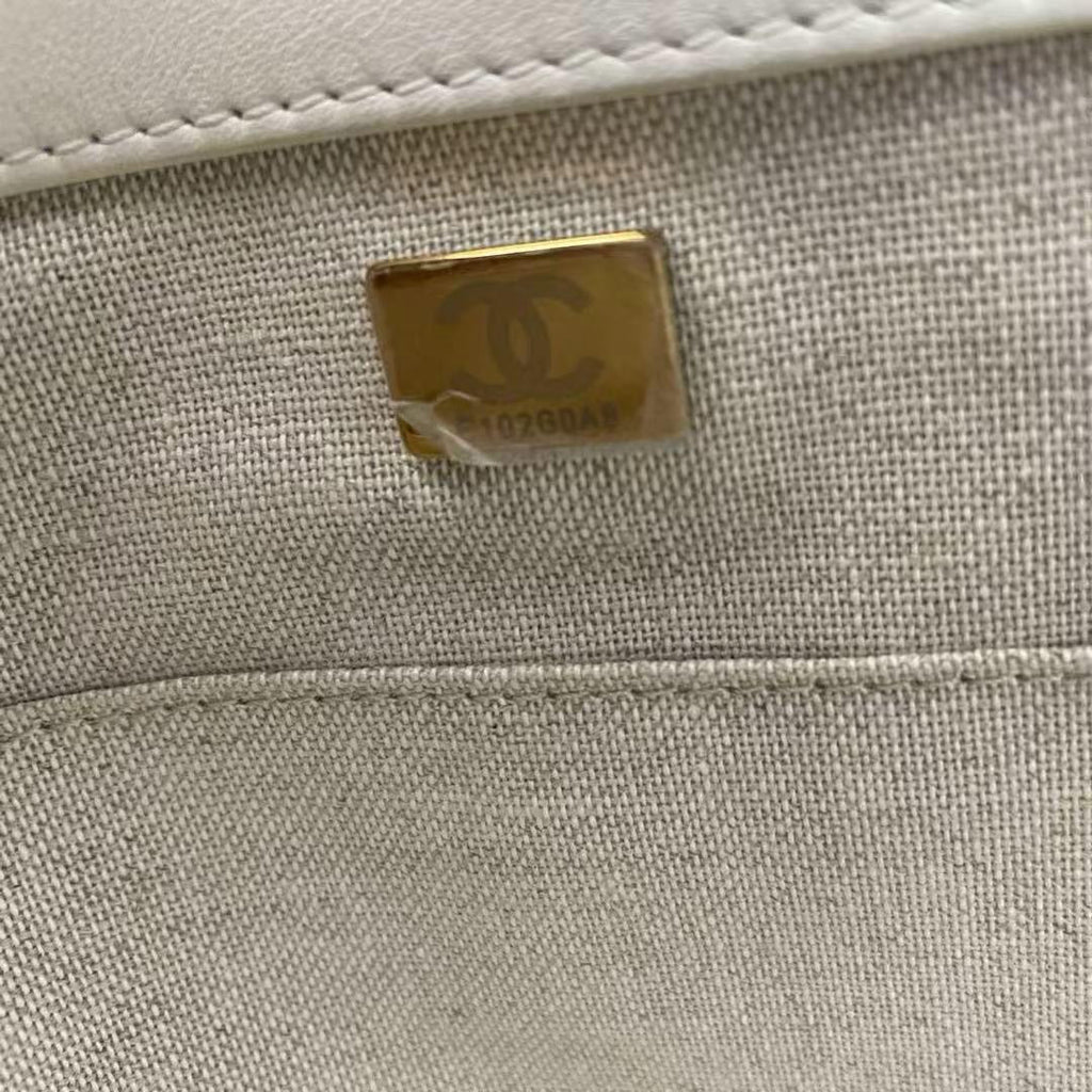 Chanel Deauville Tote Bag With Pouch Enamel White Multicolour (2022 Spring/Summer Limited Edition)
