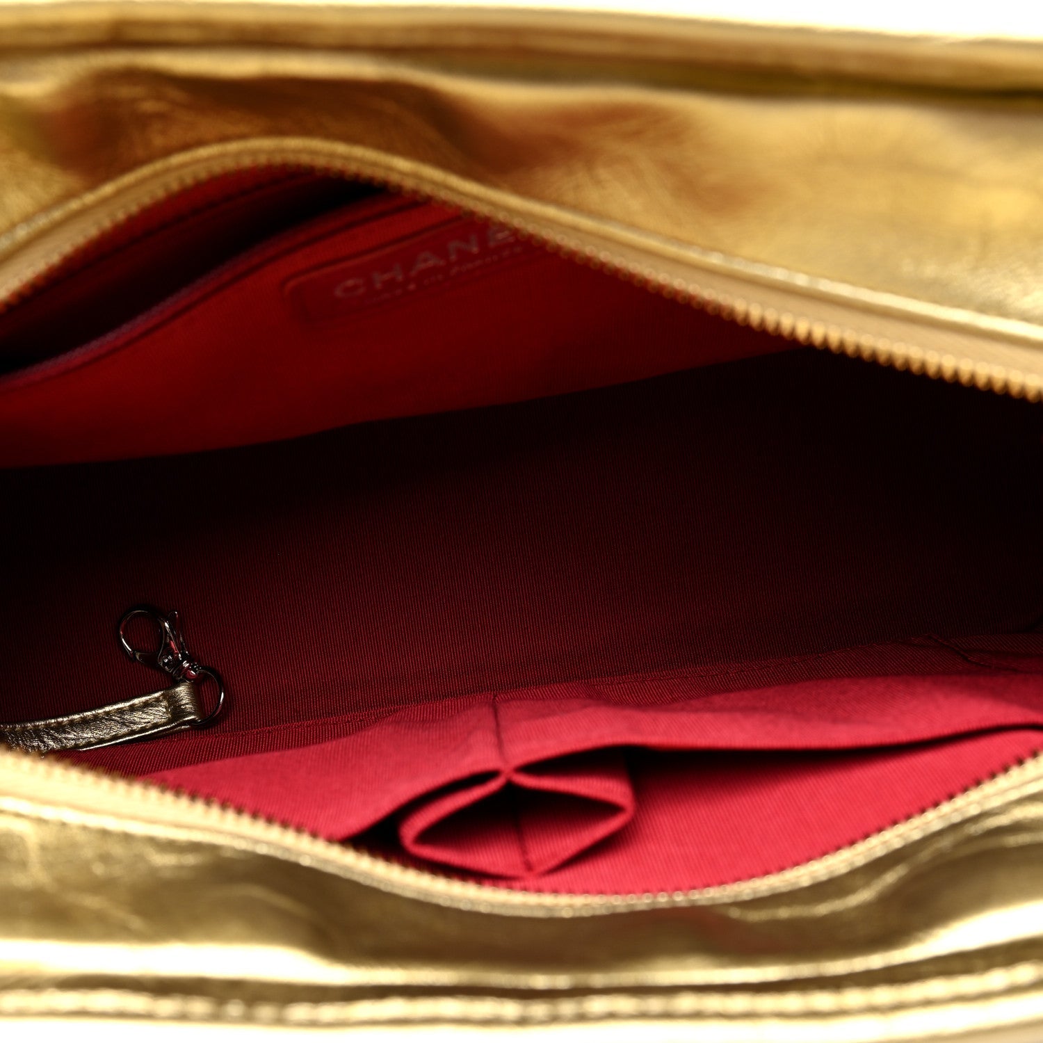 Metallic Aged Calfskin Quilted Medium Gabrielle Gold