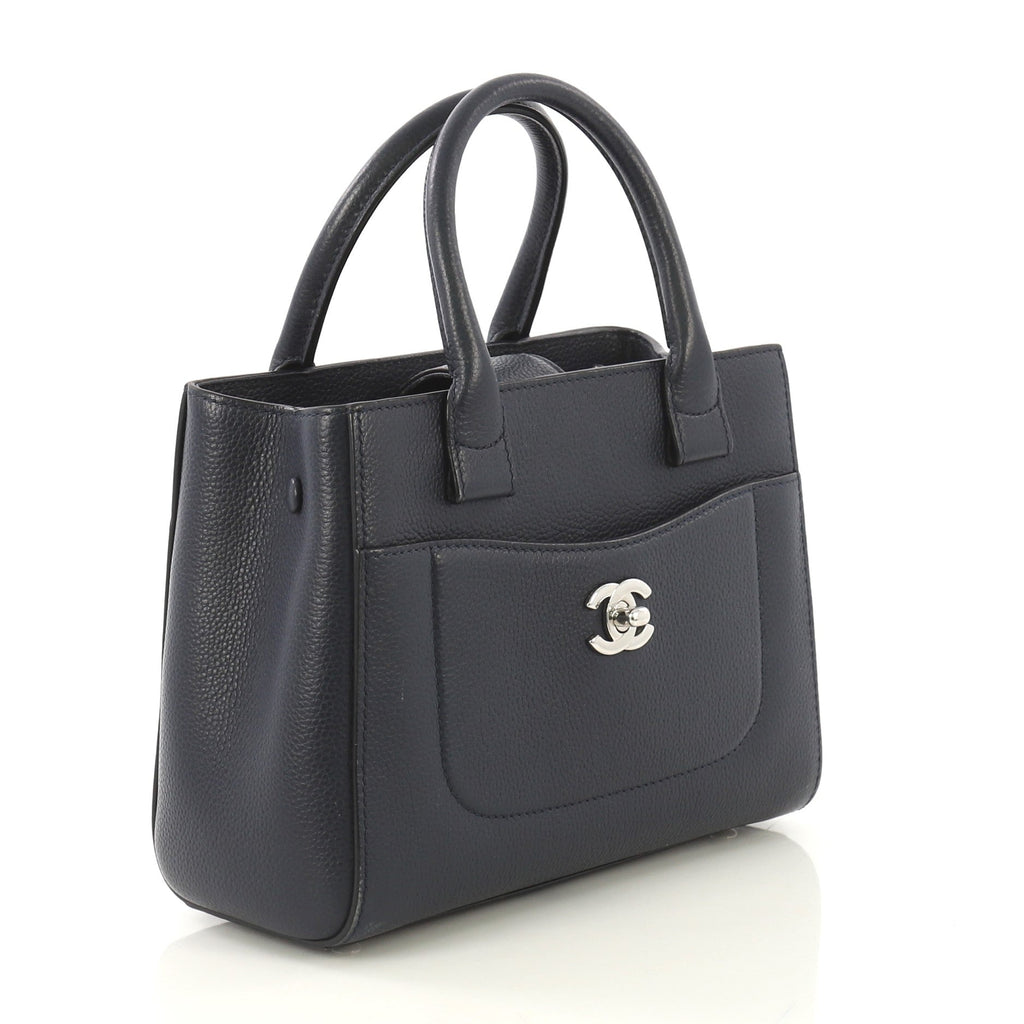 Neo Executive Tote Grained Calfskin Mini