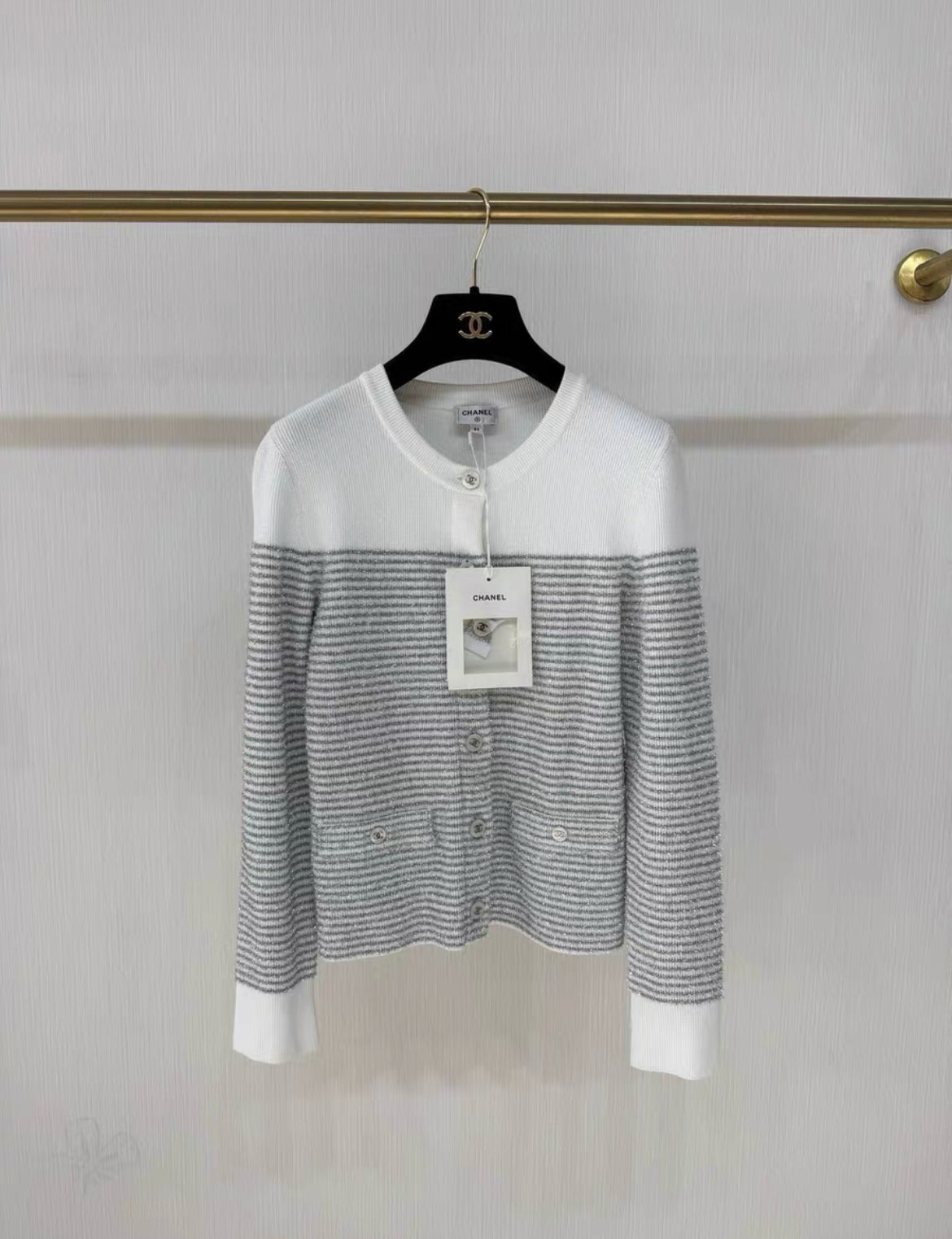 Chanel 24M coco beach gray and white striped igan size 34
