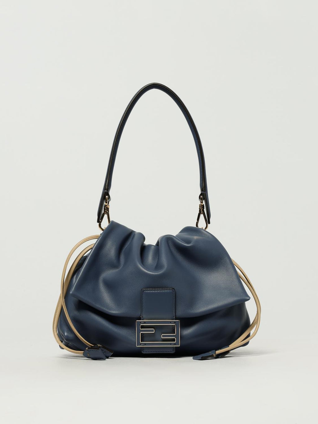 woman's shoulder bag