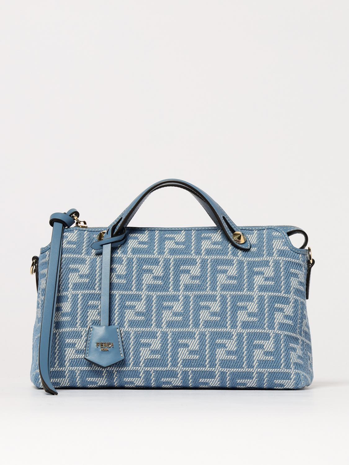 woman's crossbody bags