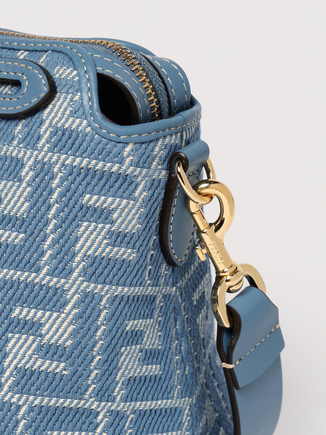 woman's crossbody bags