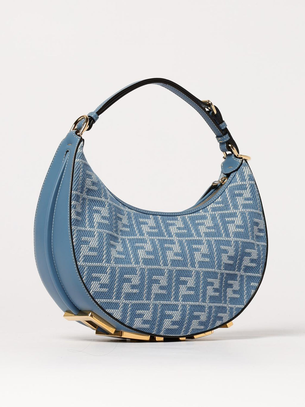 woman's shoulder bag