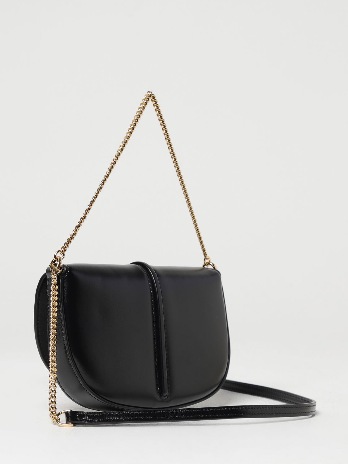 woman's shoulder bag