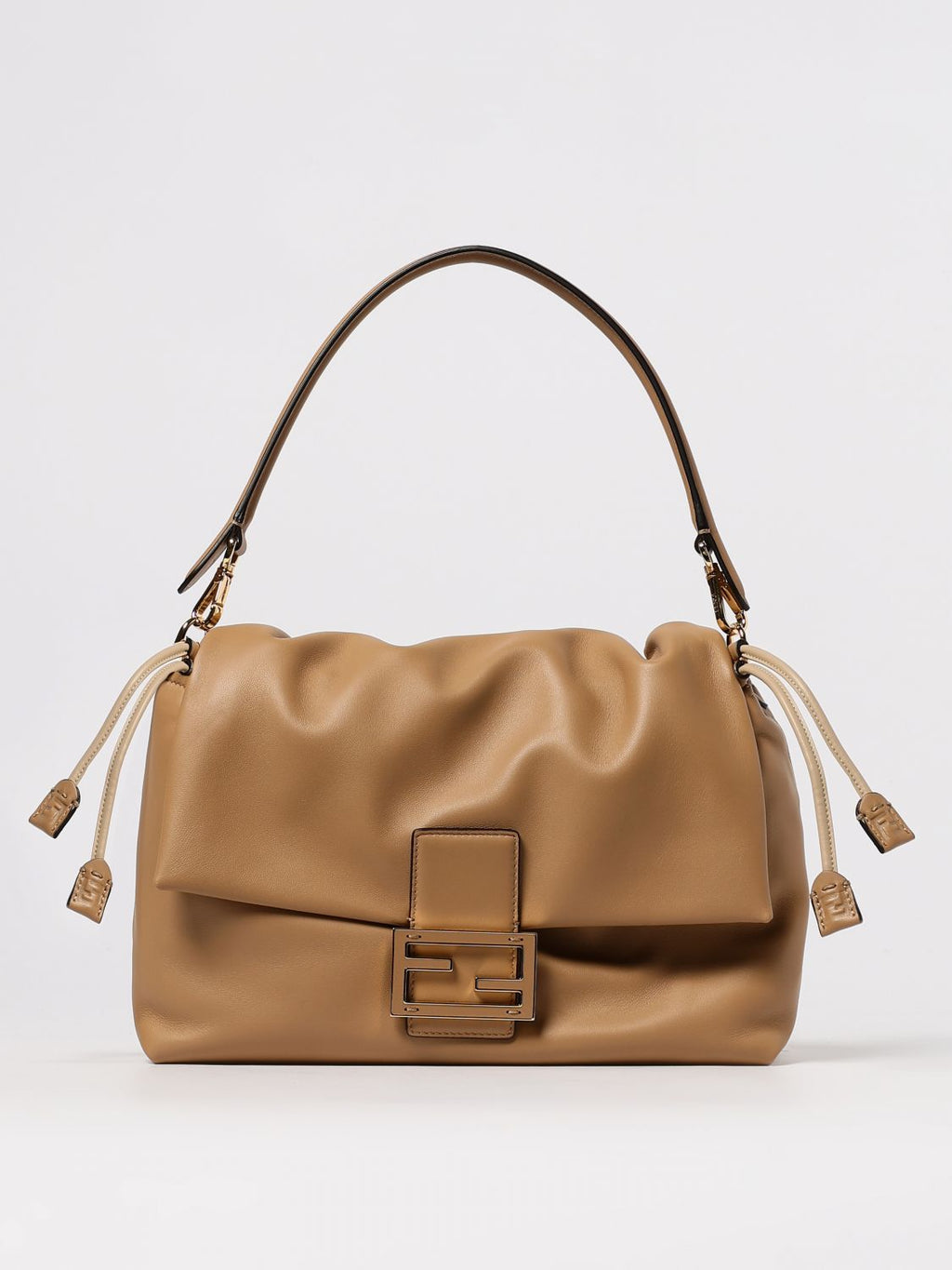 woman's shoulder bag
