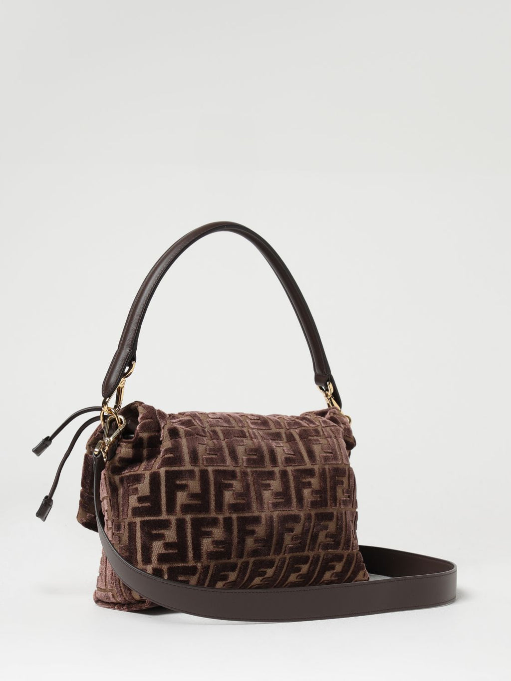 woman's shoulder bag