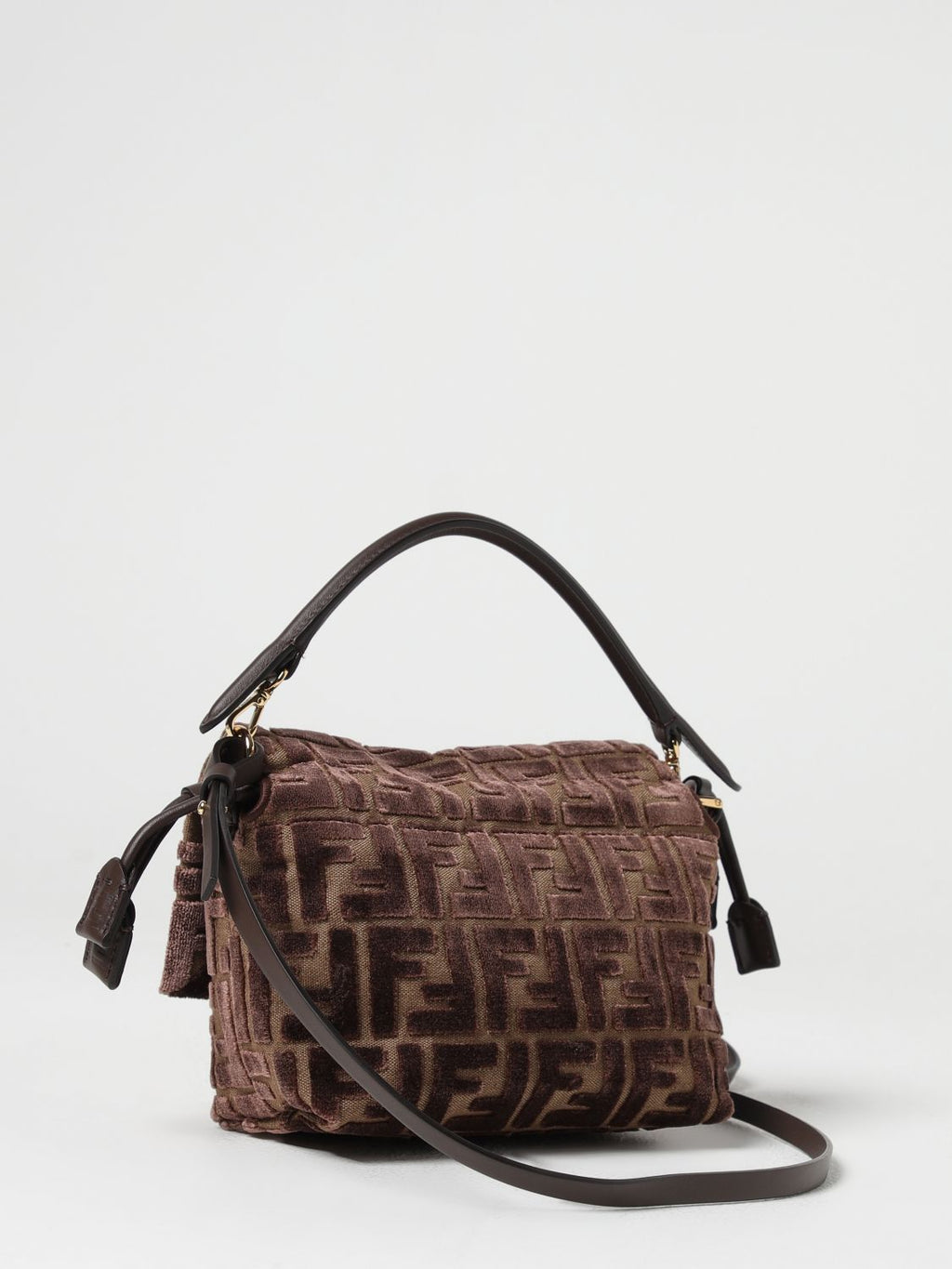 woman's shoulder bag