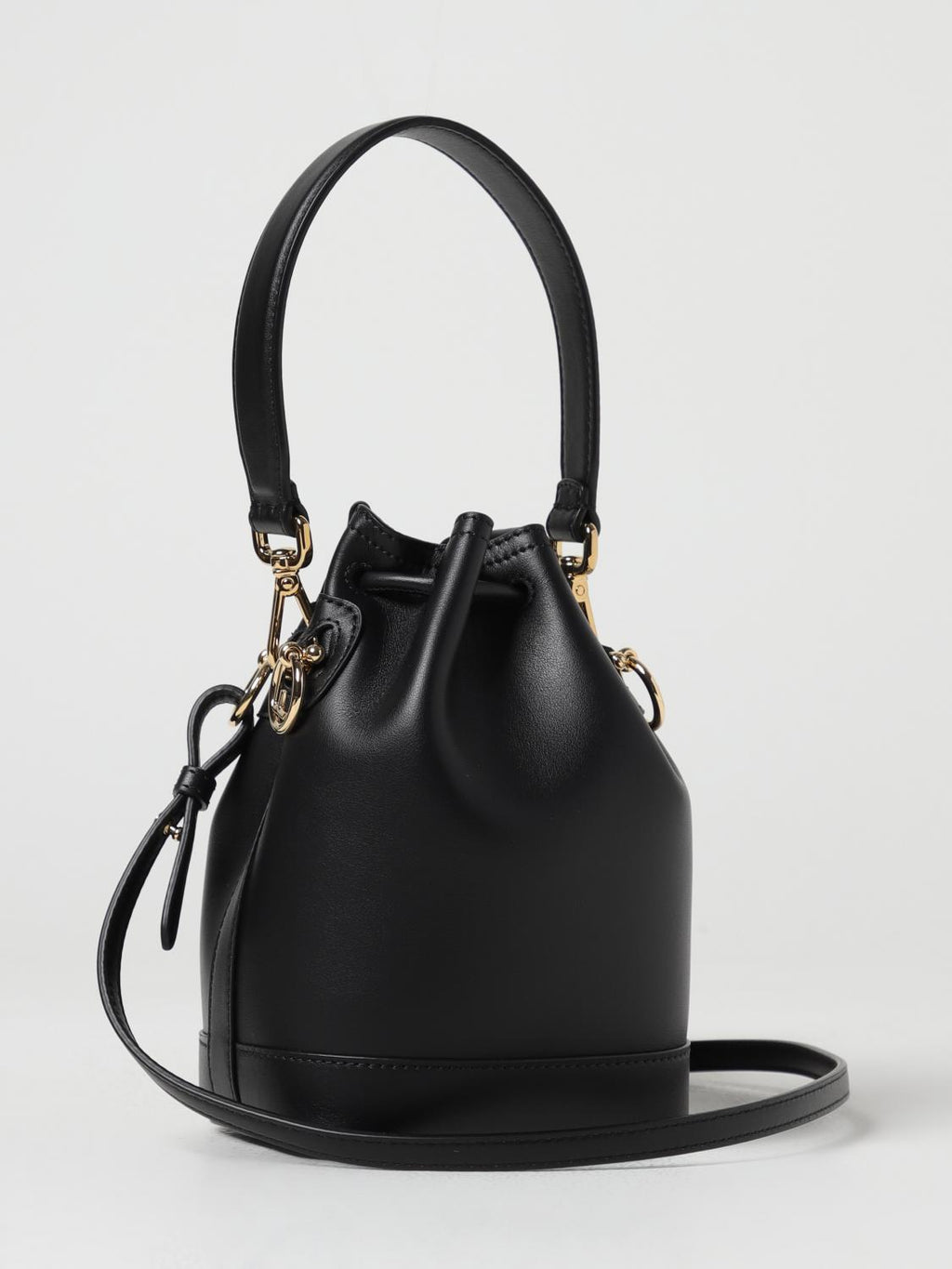 woman's shoulder bag