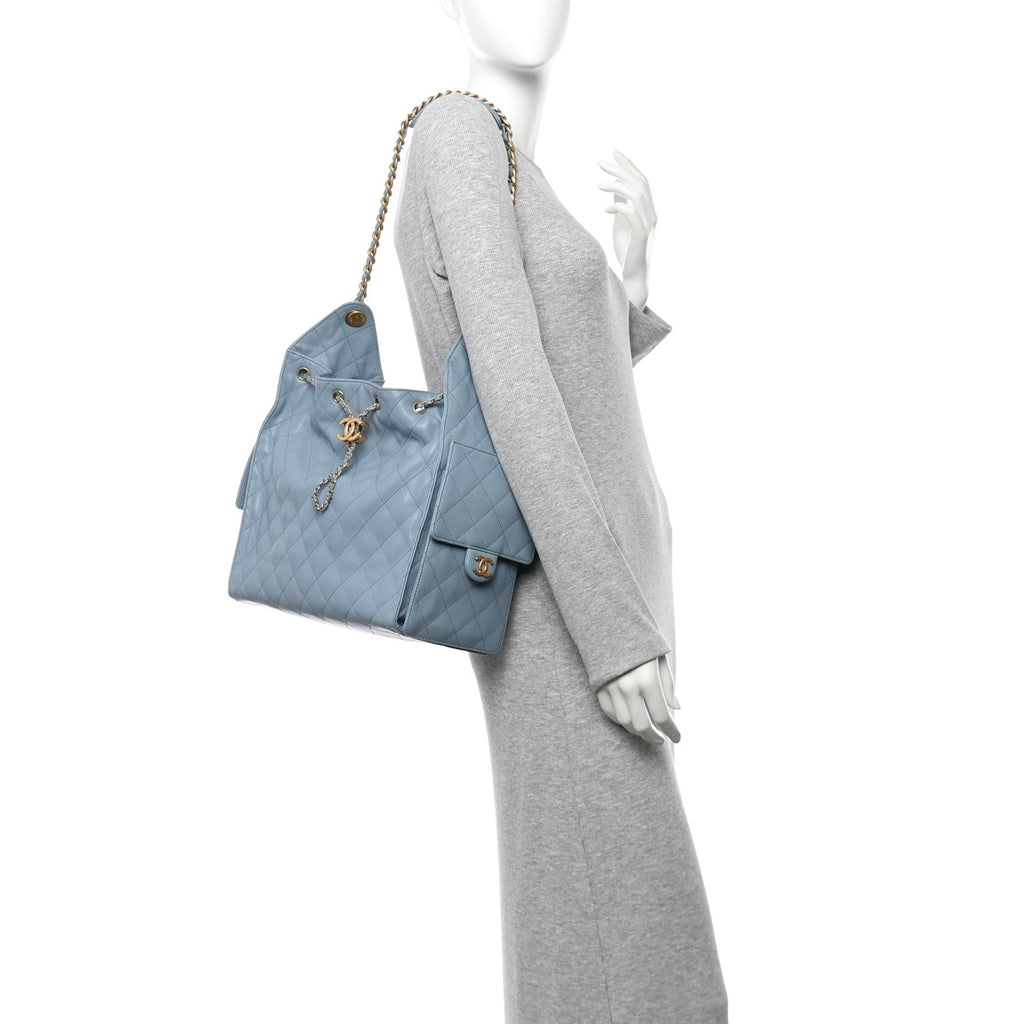 Caviar Quilted Medium Chanel 25 Handbag Blue