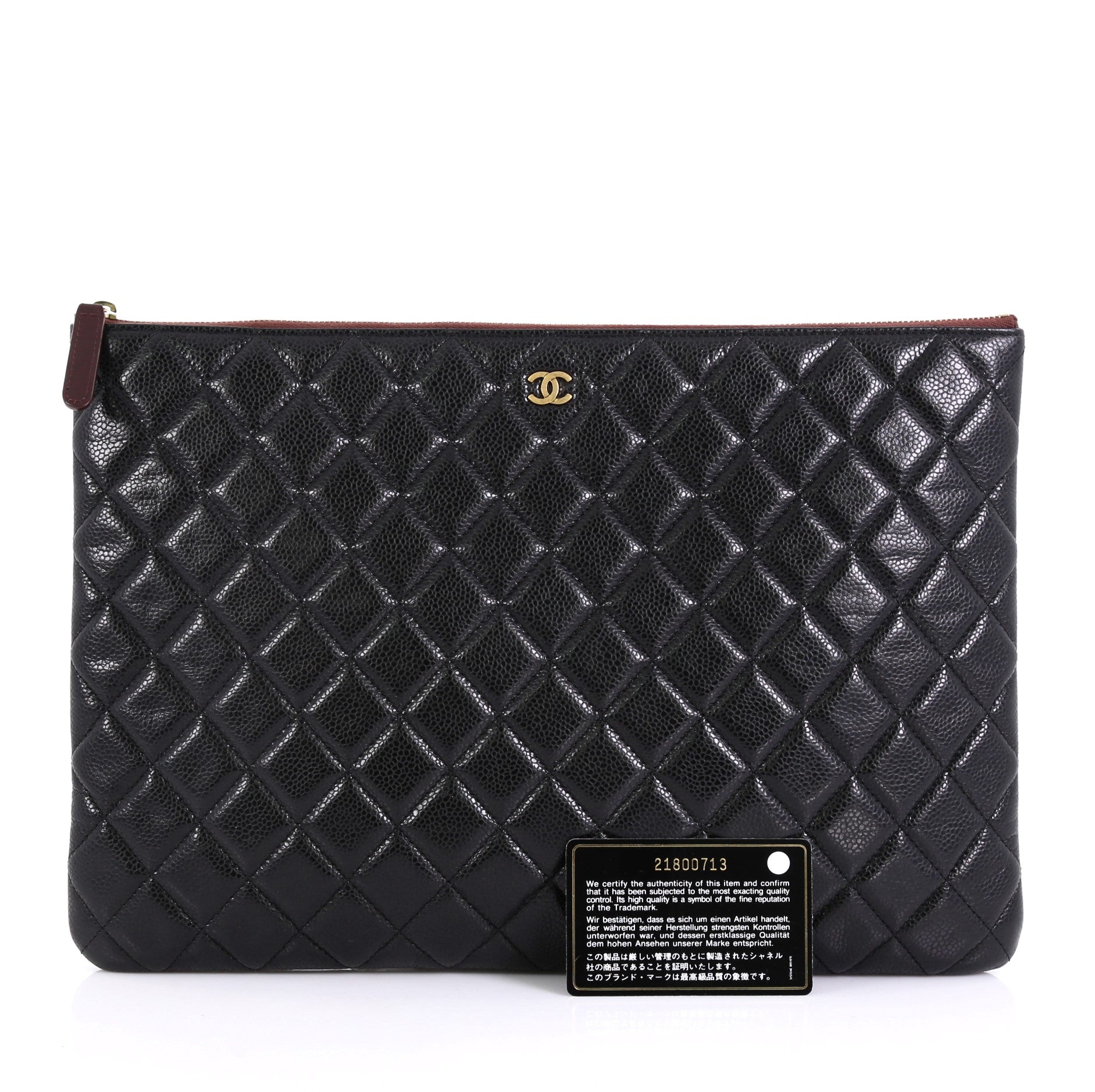 O Case Clutch Quilted Caviar Large