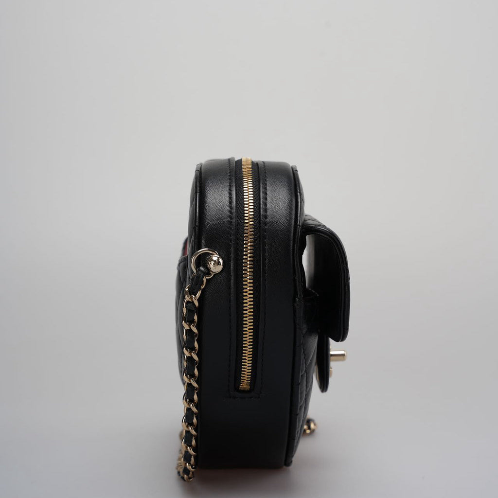 Chanel Lambskin Quilted CC In Love big Heart Clutch With Chain in Black