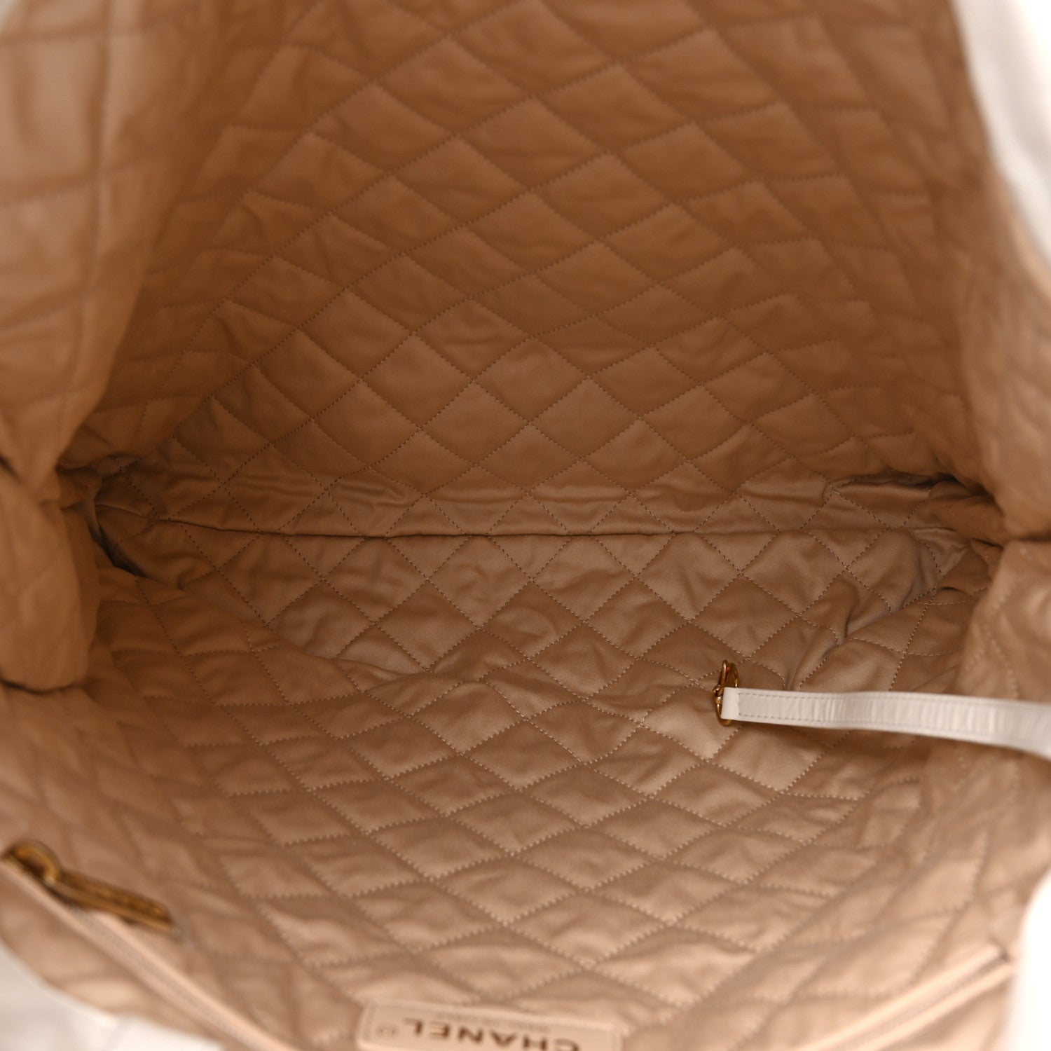 Shiny Calfskin Quilted Chanel 22 Backpack White Black