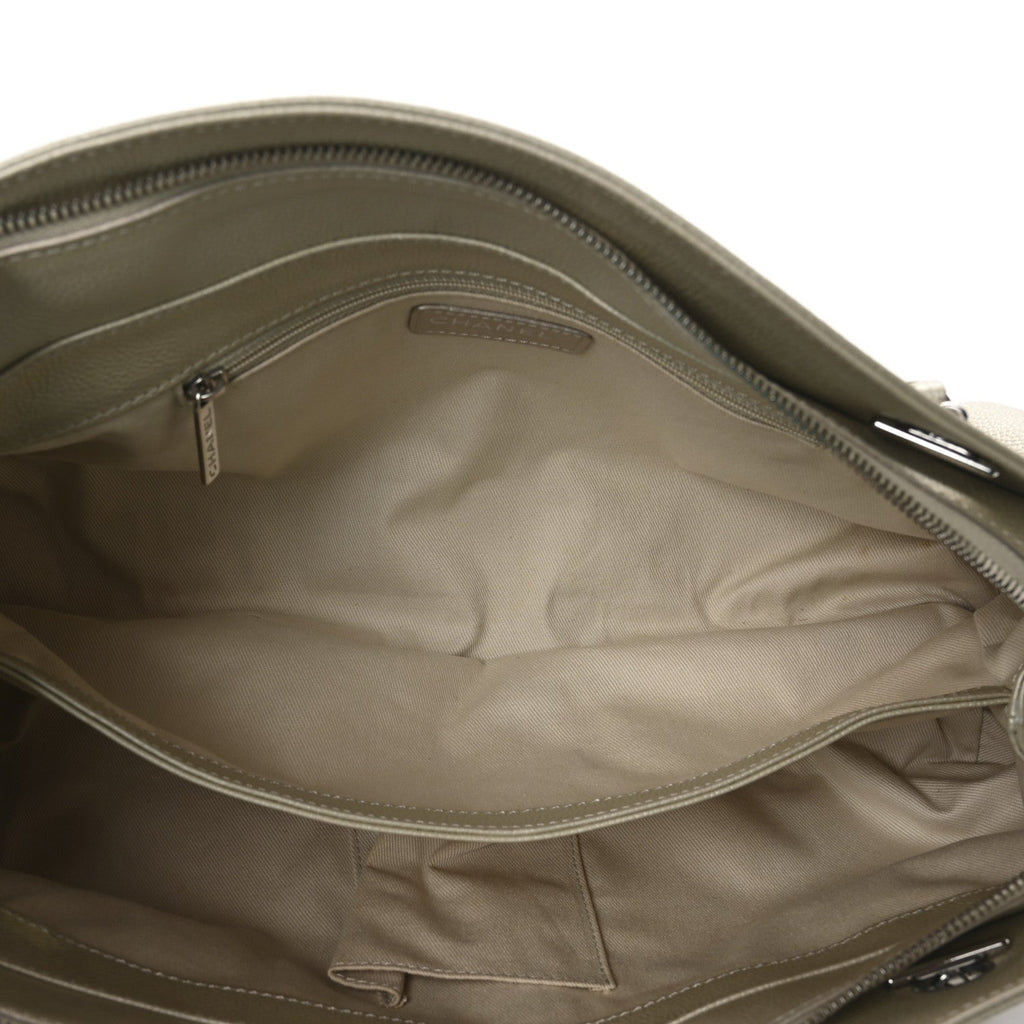 Caviar Quilted Timeless CC Bowler Bag White