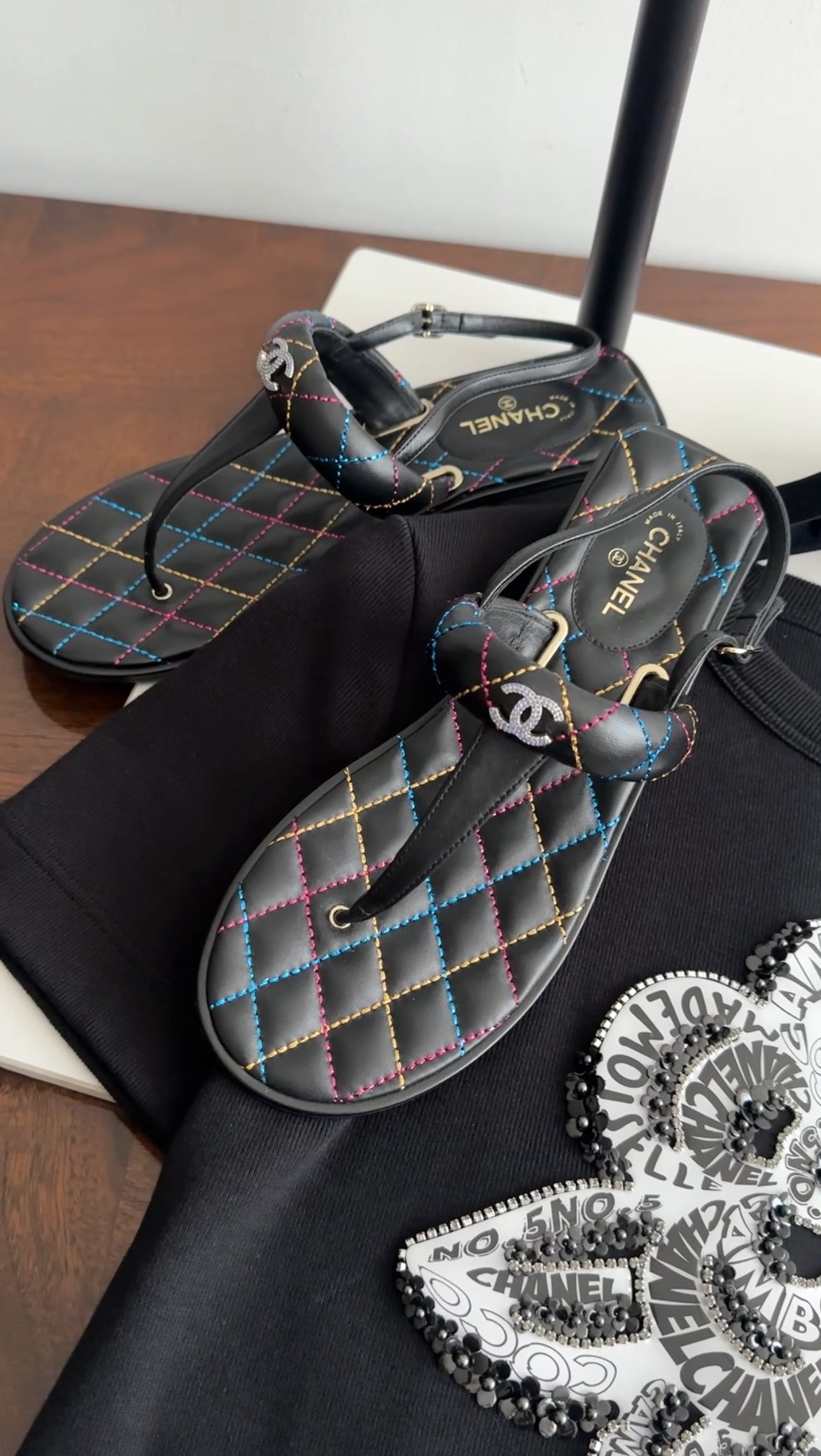 Chanel 21K Black Multi Quilt Thong CC Sandal - 40