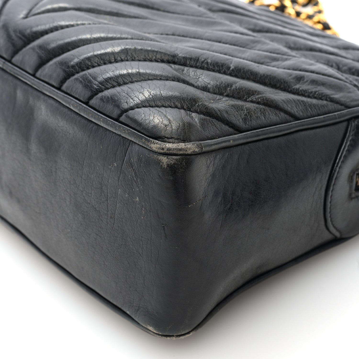 Lambskin Chevron Quilted Camera Case Black