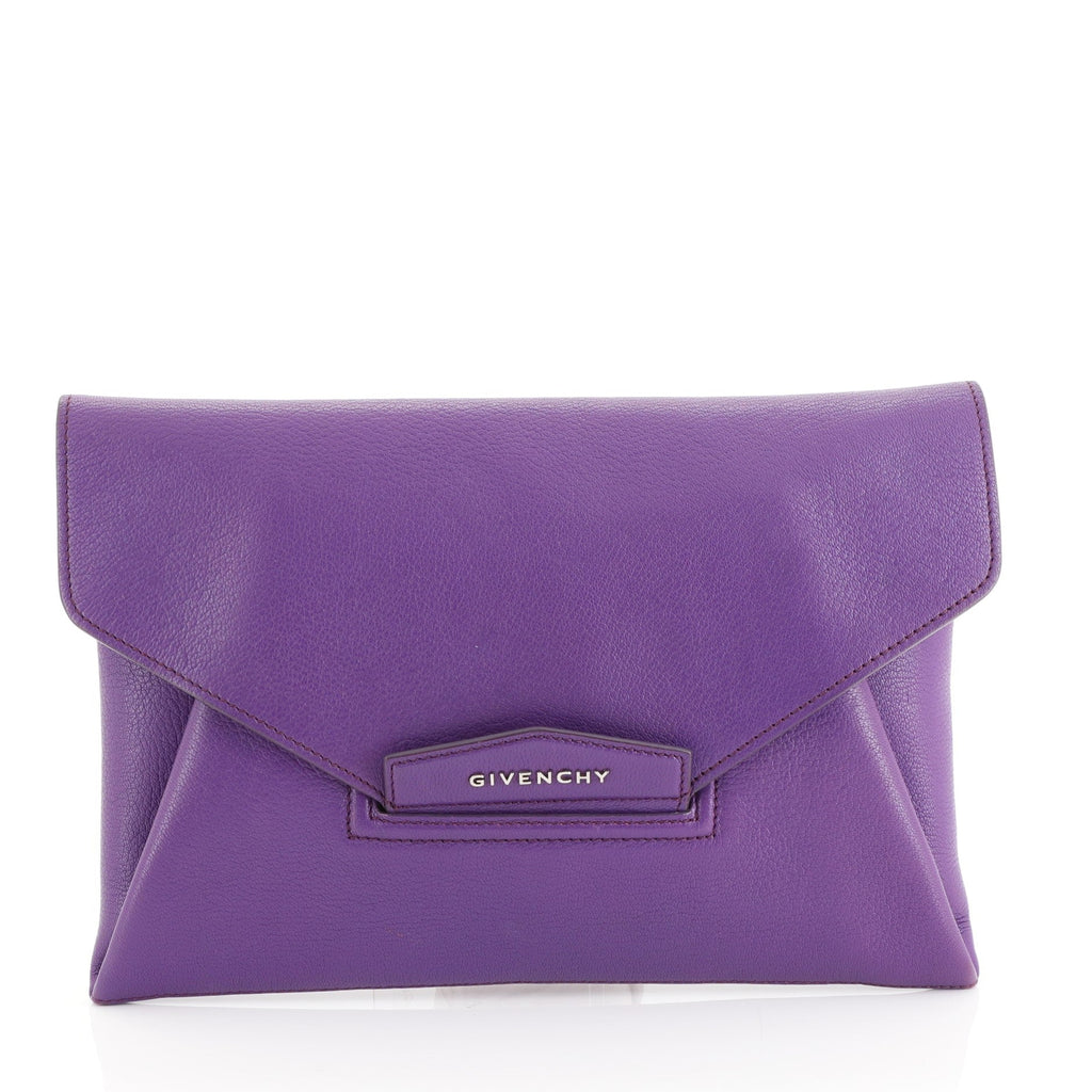 Antigona Envelope Clutch Leather Medium